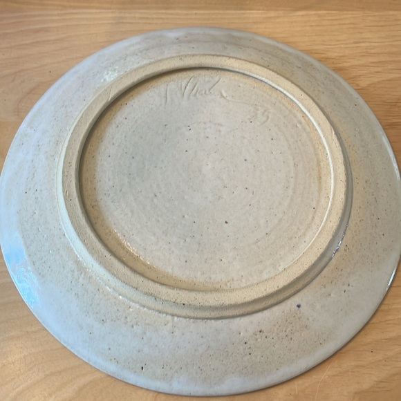 Beautiful hand crafted salad stone plate with lovely chicken detail - Picture 2 of 6